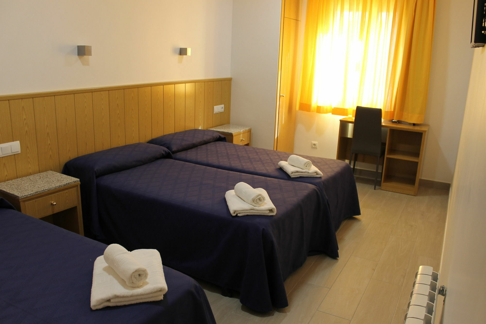 Hostal Conchita Legazpi Madrid Dış mekan fotoğraf